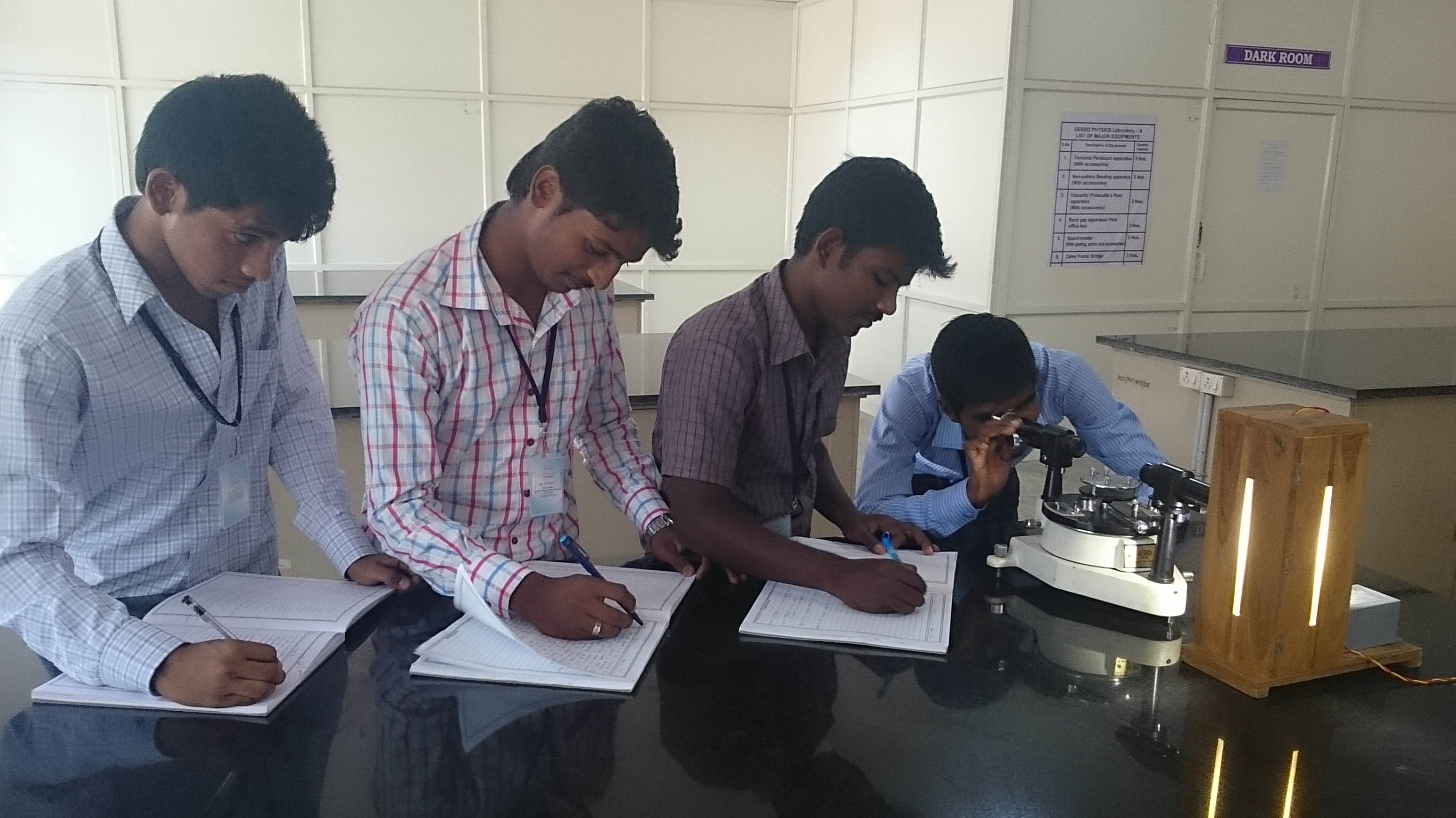 Podhigai Engineering College - Physics Lab